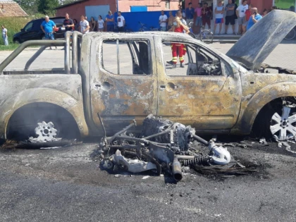 Accident grav la Felnac! Un bărbat a decedat, iar motocicleta și autoturismul implicate în accident s-au făcut scrum