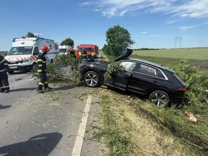 Accident grav pe centura Aradului. O persoană a ajuns la spital