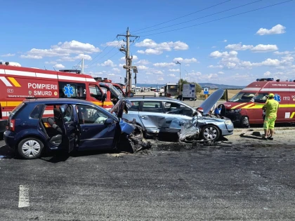Accident grav pe drumul Arad-Horia: Șase persoane au ajuns la spital