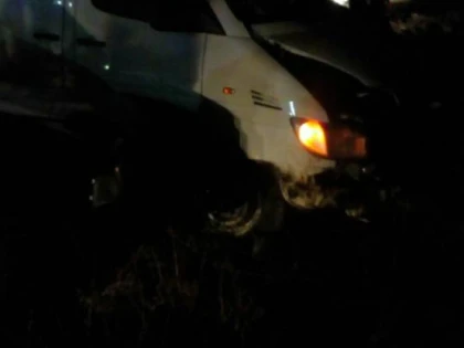 Accident în localitatea Cil. Două persoane încarcerate