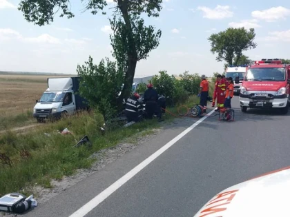 ACCIDENT INTRE PAULIS SI SAMBATENI. TREI PERSOANE DECEDATE