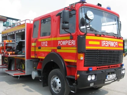 Accident între un autotren și un autoturism tip ”family”, la Bătuța. Două persoane au fost încarcerate