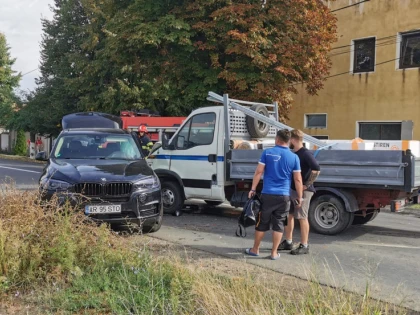 Accident pe 6 Vânători. O femeie a fost rănită