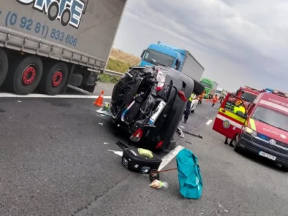 Accident pe autostrada A1, între Timișoara și Arad. Două persoane au ajuns la spital