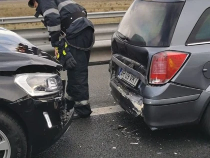 Accident pe autostrada Arad-Lugoj. Cinci persoane au fost rănite