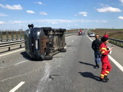 Accident pe autostrada Arad - Timișoara. Două microbuze au fost implicate