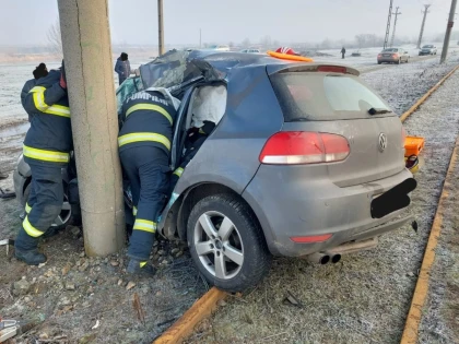 Accident rutier la Ghioroc: un adult și un minor au ajuns la spital