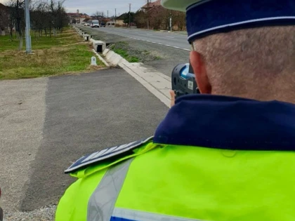 Acțiune a poliției rutiere pe drumul Arad-Șiria-Pâncota. În doar trei ore, s-au dat zeci de sancțiuni