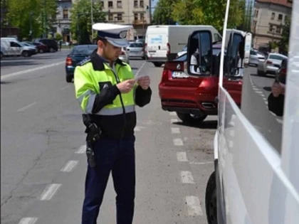 Acțiune a polițiștilor arădeni pentru respectarea normelor de circulație