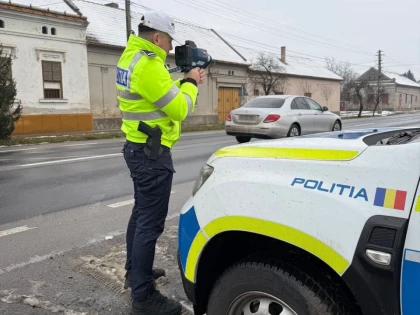 Acțiune a polițiștilor rutieri pe DN 7: zeci de sancțiuni aplicate într-o singură zi