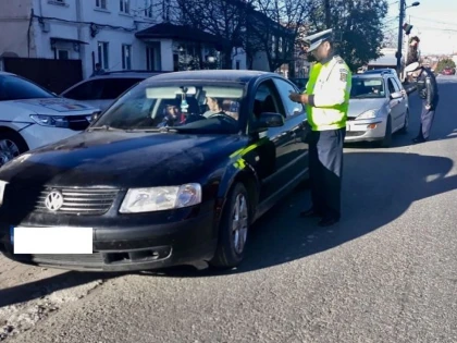 Acțiune de amploare a polițiștilor din Sebiș și Ineu! Câte amenzi au dat în doar 4 ore