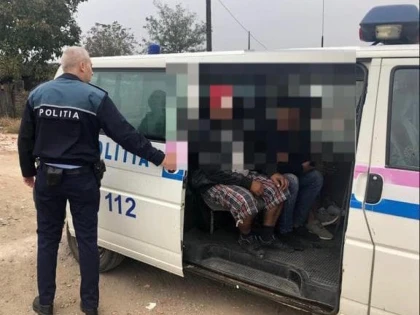 Acțiune de amploare a polițiștilor în cartierul Alfa și pe strada Mărului. 25 de persoane au fost amendate