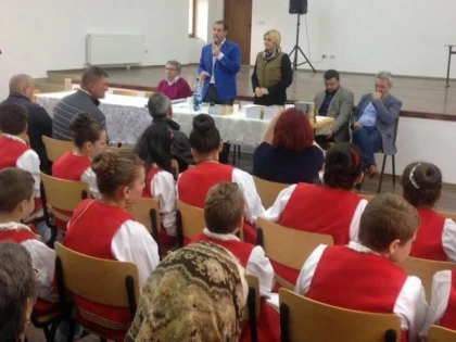 ACȚIUNI PENTRU CINSTIREA EROILOR ARĂDENI