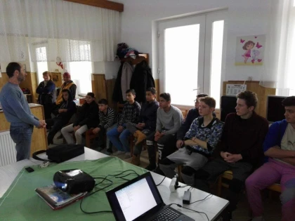 Activități de prevenire a consumului de etnobotanice, la DGASPC Arad