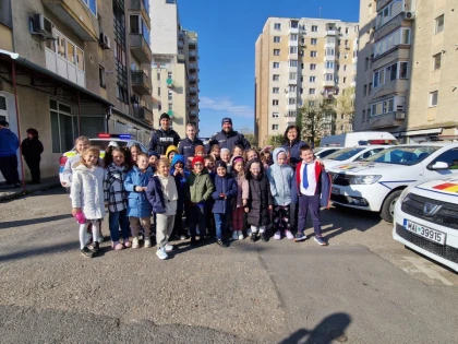 Activități de prevenire, cu elevii și copiii din Arad