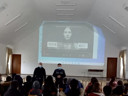 Activitățile în campania „Atingeri nedorite” continuă