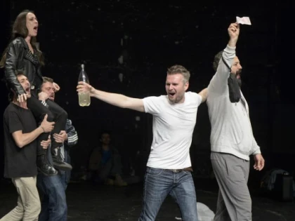 Actori arădeni, prezenți pe două scene europene