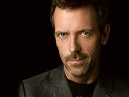 Actorul Hugh Laurie a primit titlul de Comandor al Ordinului Imperiului Britanic