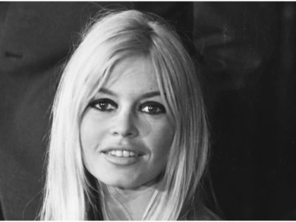 Actriţa Brigitte Bardot a fost amendată cu 20.000 de euro pentru injurii publice
