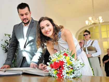 Actrița Ioana Picoș-Făgădaru divorțează