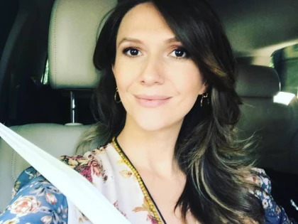 Adela Popescu, luată la rost de fani