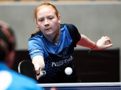 Adela Strună a debutat cu victorii în probele de simplu și dublu mixt, la Europenele de tenis de masă