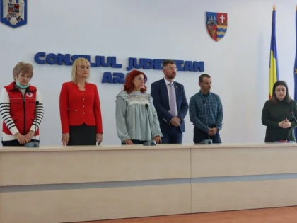 Administrația și societatea civilă, pact de solidaritate pentru ajutorarea persoanelor izolate