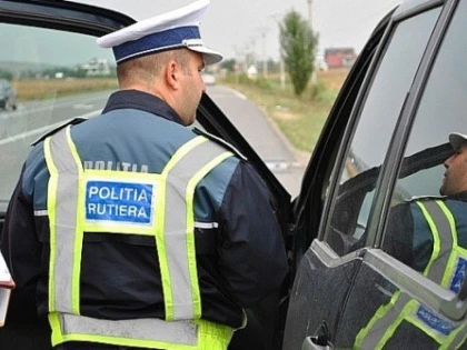 Adolescent din Slatina de Mureș, depistat în trafic la volanul unui autoturism