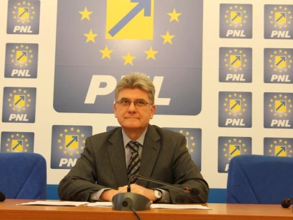 ADRIAN NITU: "GUVERNUL PONTA SCOATE ARADUL DE PE HARTA ORASELOR REVOLUTIONARE"