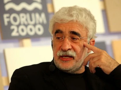 ADRIAN SARBU A FOST DUS CU MANDAT LA PARCHETUL GENERAL
