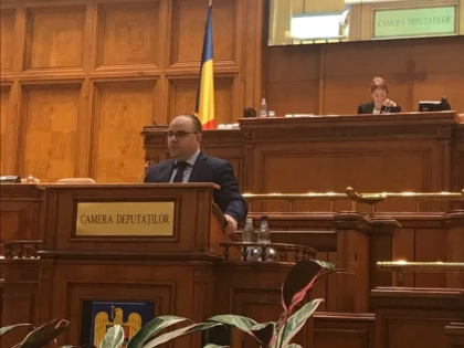 Adrian Todor: „Aradul a devenit „paradisul“ contractelor fără licitație“