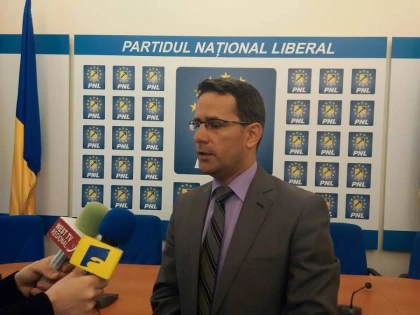 ADRIAN TOLEA: "PNL PREGATESTE O MOTIUNE DE CENZURA PE TEMA VOTULUI PRIN CORESPONDENTA"