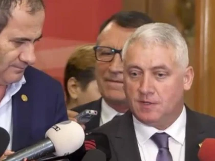 Adrian Ţuţuianu şi Marian Neacşu au fost excluşi din PSD