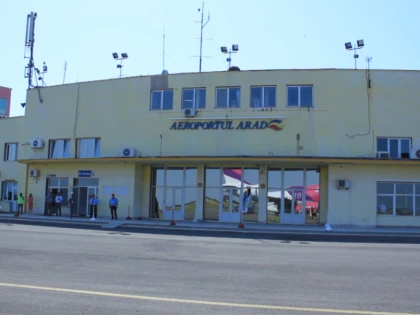 AEROPORTUL DIN ARAD ESTE LA COADA CLASAMENTULUI AEROPORTURILOR DIN ROMANIA, DAR FRUNTAS LA FONDUL DE SALARII