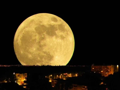 Află cum te influențează ultima superlună din acest an!