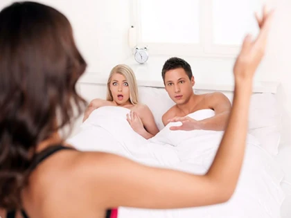 AFLA DACA VEI FI INSELAT IN 2015: VEZI CE SPUN ASTRELE