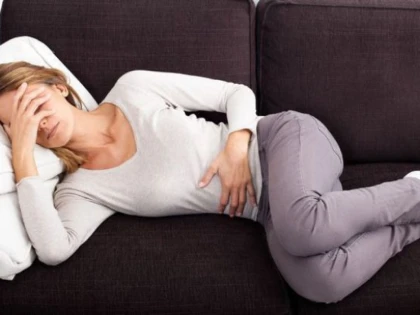 Ai dureri de stomac după sărbători? Iată 10 remedii naturale pentru a scăpa de ele!