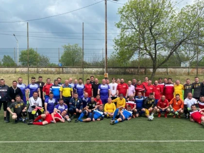 Ajefiştii hunedoreni au pus mâna pe trofeul Adrian Lucaci, arădenii s-au mulţumit cu bronzul