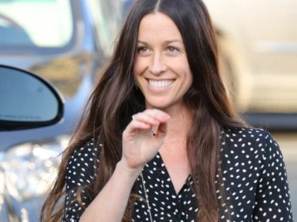 Alanis Morissette, mulțumită. Fostul său manager financiar a fost condamnat la 6 ani de închisoare