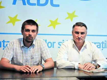 ALDE Arad: "Aradul, lăsat de izbeliște de primar și Poliția Locală"