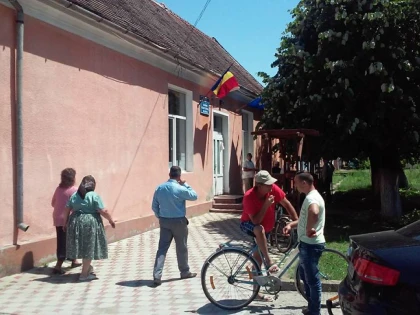 Alegeri parţiale în judeţul Arad. PNL pierde o primărie