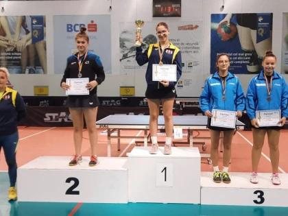 Alesia Sferlea a cucerit argintul la Top 16 junioare II. Cristi Dodean, cu copiii în cantonament la Krupanj