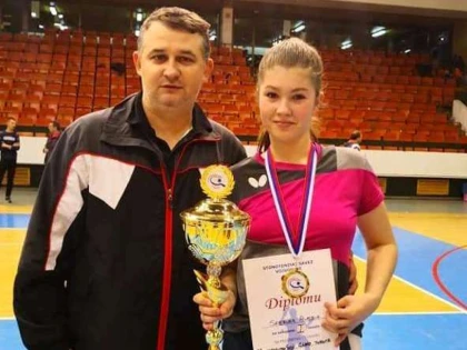Alesia Sferlea este în optimile Europenelor de tenis de masă, alături de naţionala de junioare II