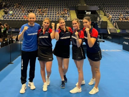 Alesia Sferlea joacă astăzi pentru titlul european de junioare la tenis de masă, alături de naționala României!