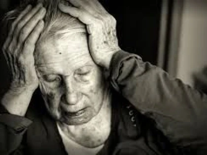 ALZHEIMERUL SE POATE DEPISTA CU 20 DE ANI INAINTEA PRIMELOR SIMPTOME