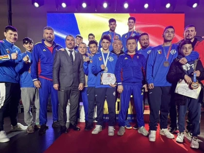 Am fost capitala boxului mondial juvenil! „Dracula Open - un succes total, Aradul o gazdă perfectă!” (FOTO)