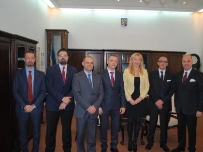 AMBASADORUL ITALIEI, IN VIZITA LA PREFECTURA