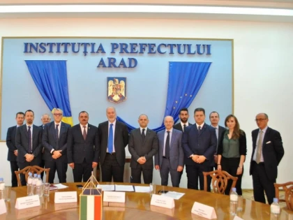 Ambasadorul Italiei s-a întâlnit cu subprefectul Aradului