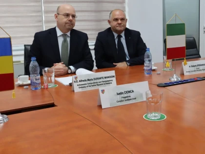 Ambasadorul Italiei, vizită oficială la Consiliul Județean Arad