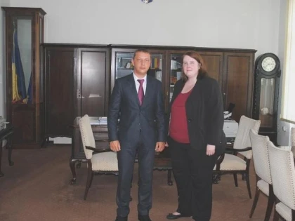 AMBASADORUL MARII BRITANII, IN VIZITA LA PREFECT, A PRIMIT FELICITARI PENTRU INVESTITIA DE LA SEBIS